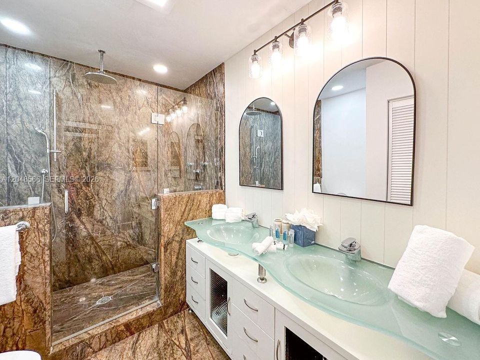 For Sale: $1,250,000 (4 beds, 3 baths, 2304 Square Feet)