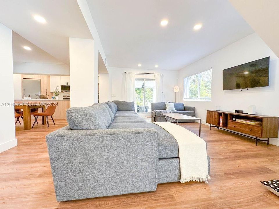 For Sale: $1,250,000 (4 beds, 3 baths, 2304 Square Feet)