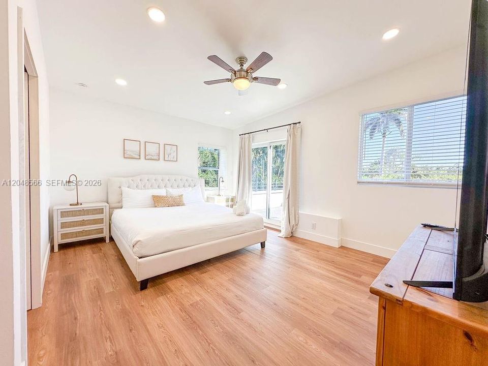 For Sale: $1,250,000 (4 beds, 3 baths, 2304 Square Feet)
