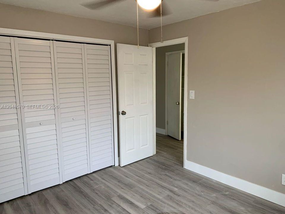 For Rent: $2,000 (2 beds, 1 baths, 805 Square Feet)