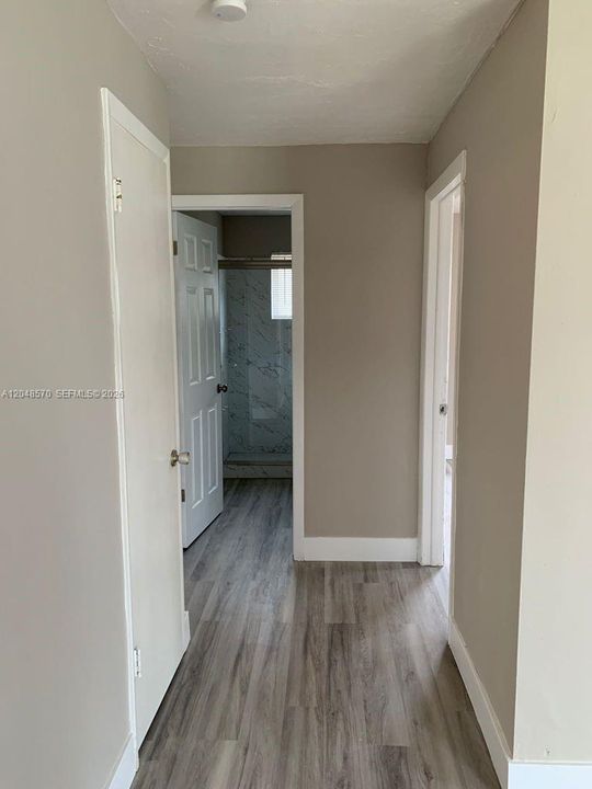 For Rent: $2,000 (2 beds, 1 baths, 805 Square Feet)