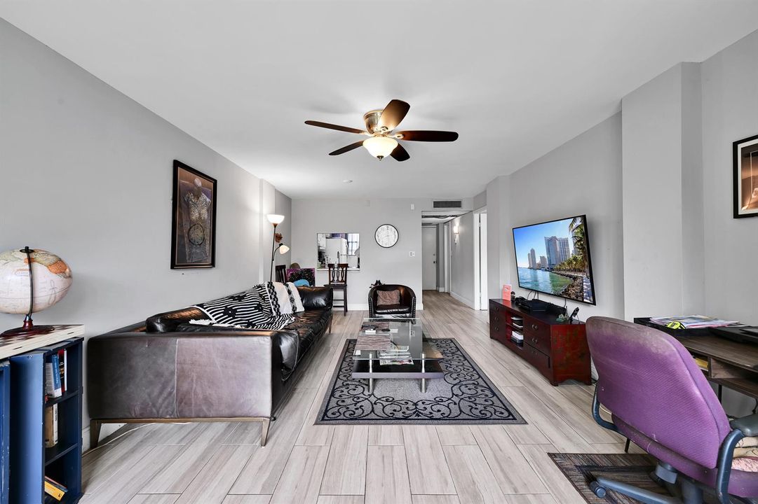 103 Royal Park Dr 00008