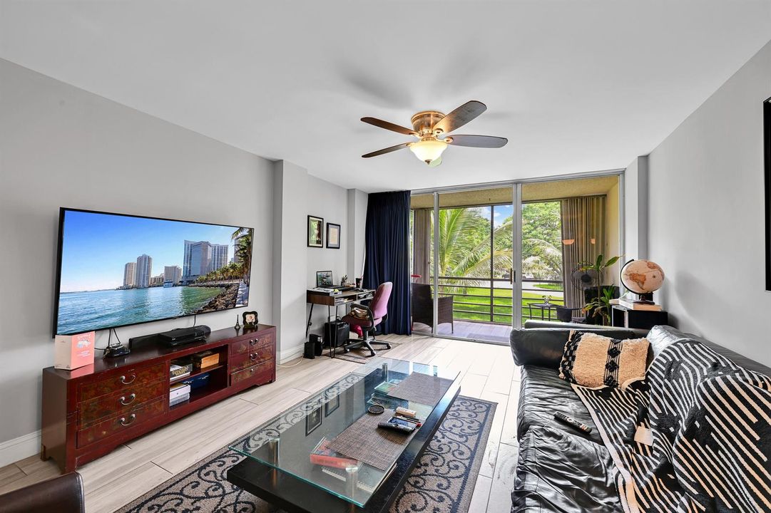 103 Royal Park Dr 00004