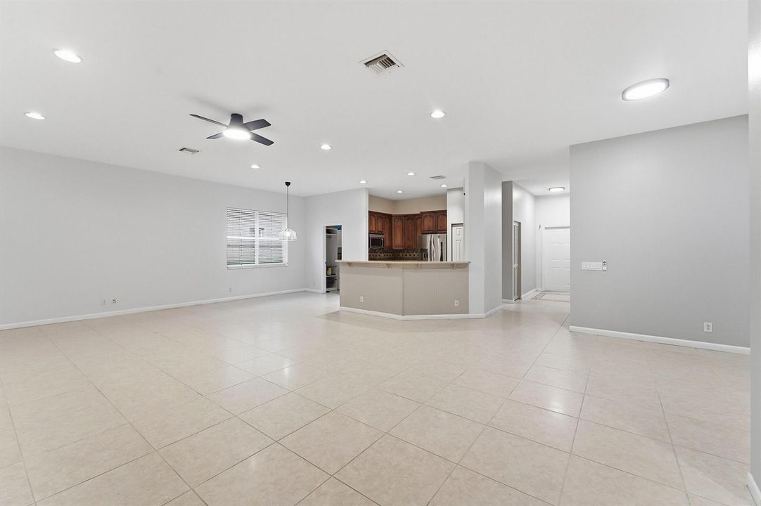 20_living room