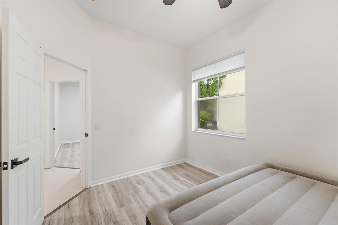13_bedroom 2