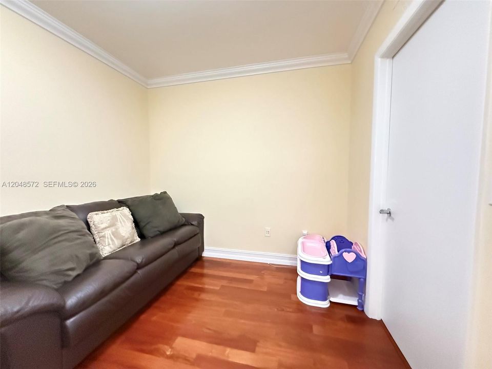For Rent: $6,700 (3 beds, 3 baths, 1841 Square Feet)