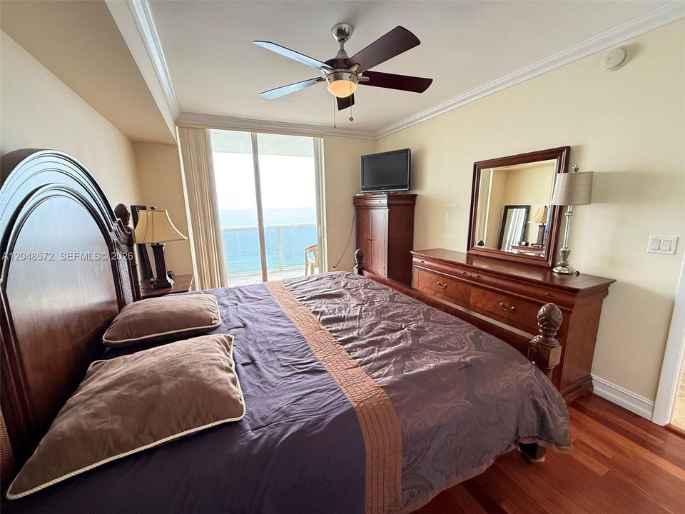 For Rent: $6,700 (3 beds, 3 baths, 1841 Square Feet)