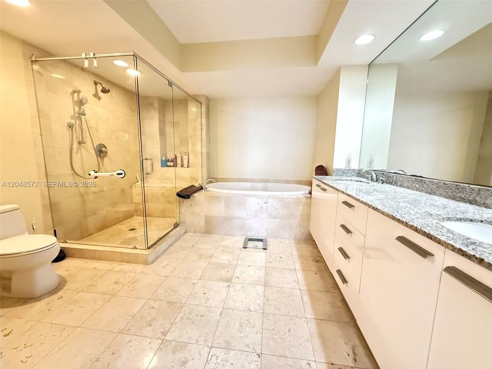 For Rent: $6,700 (3 beds, 3 baths, 1841 Square Feet)