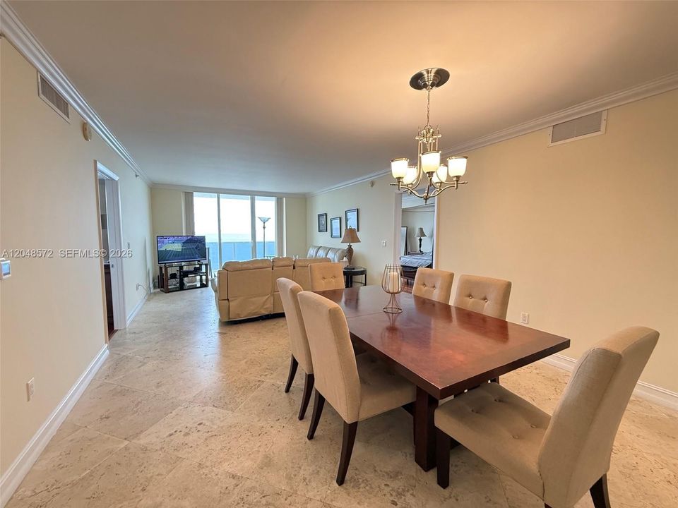 For Rent: $6,700 (3 beds, 3 baths, 1841 Square Feet)
