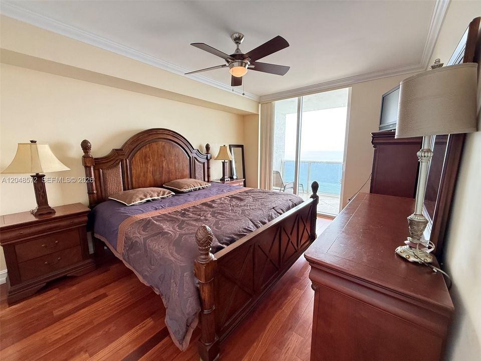 For Rent: $6,700 (3 beds, 3 baths, 1841 Square Feet)