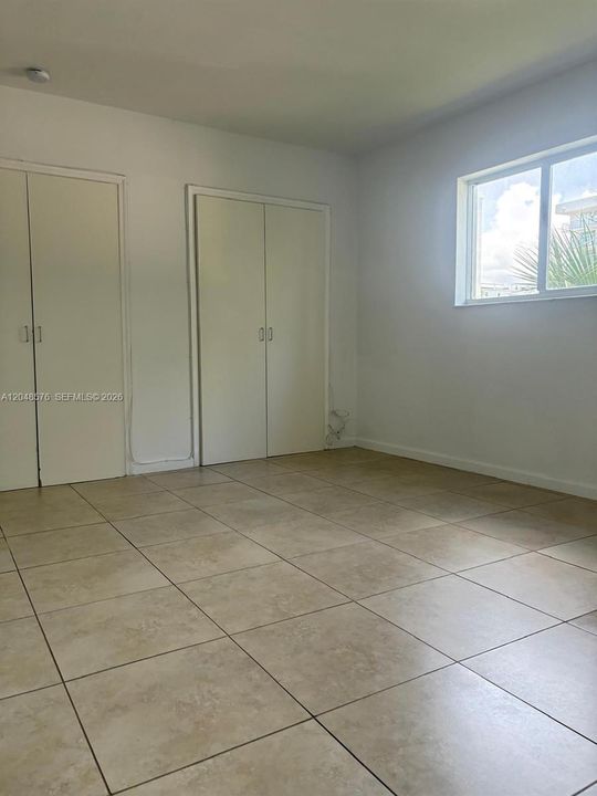 For Rent: $2,400 (2 beds, 2 baths, 5097 Square Feet)