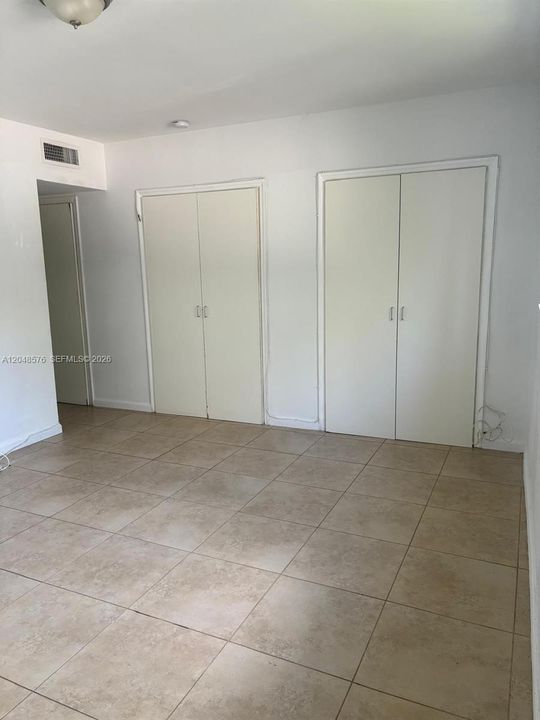 For Rent: $2,400 (2 beds, 2 baths, 5097 Square Feet)