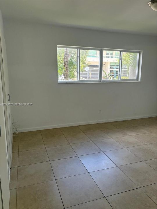 For Rent: $2,400 (2 beds, 2 baths, 5097 Square Feet)
