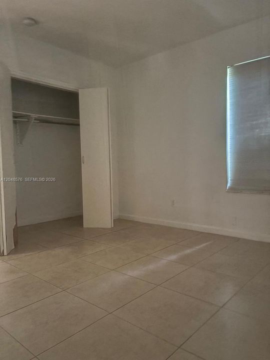 For Rent: $2,400 (2 beds, 2 baths, 5097 Square Feet)
