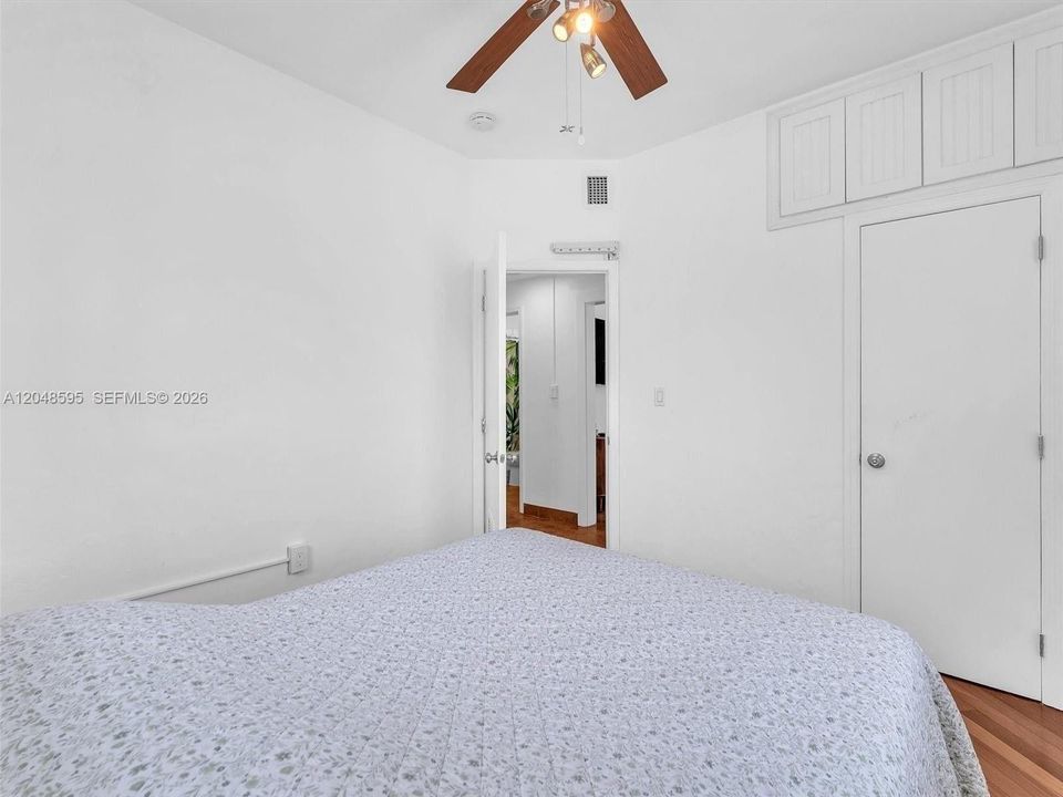 В аренду: $2,600 (2 спален, 1 ванн, 540 Квадратных фут)