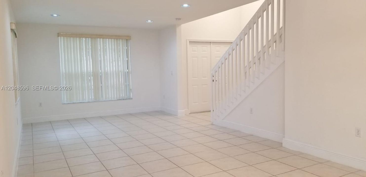 For Rent: $4,400 (4 beds, 2 baths, 2586 Square Feet)