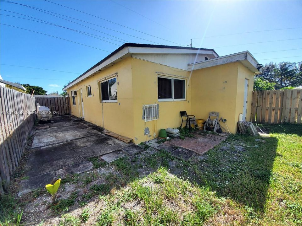 For Rent: $1,700 (1 beds, 1 baths, 0 Square Feet)