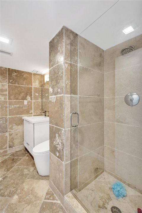 For Rent: $6,000 (2 beds, 2 baths, 1285 Square Feet)
