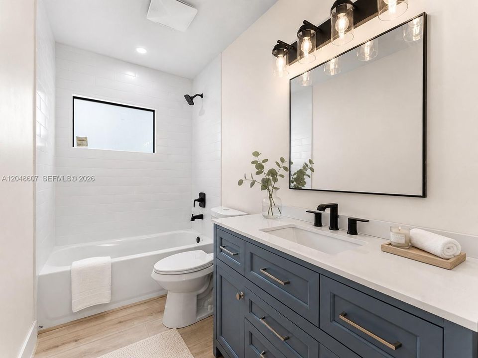 For Sale: $795,900 (3 beds, 3 baths, 1569 Square Feet)