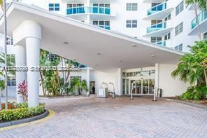 For Sale: $649,000 (1 beds, 2 baths, 1113 Square Feet)