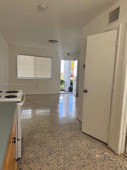 For Rent: $1,390 (0 beds, 1 baths, 0 Square Feet)