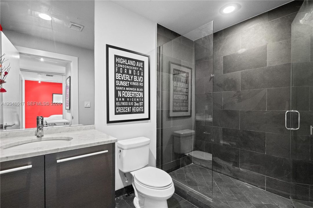 Active With Contract: $6,100 (3 beds, 3 baths, 1450 Square Feet)