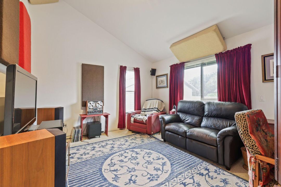3918 Edgar Ave - Web Quality - 022 - 17
