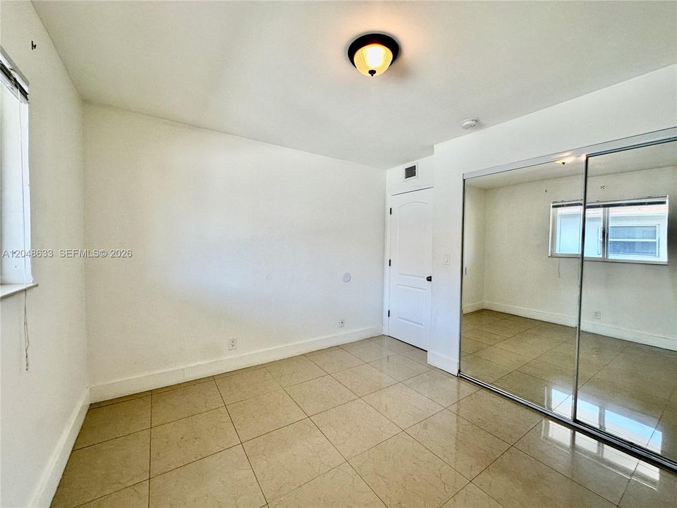 For Rent: $2,500 (3 beds, 2 baths, 1196 Square Feet)