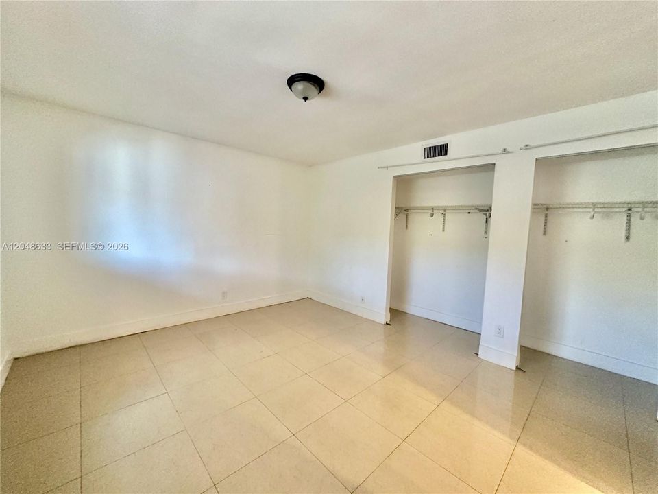For Rent: $2,500 (3 beds, 2 baths, 1196 Square Feet)