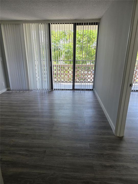 For Rent: $1,500 (1 beds, 1 baths, 543 Square Feet)