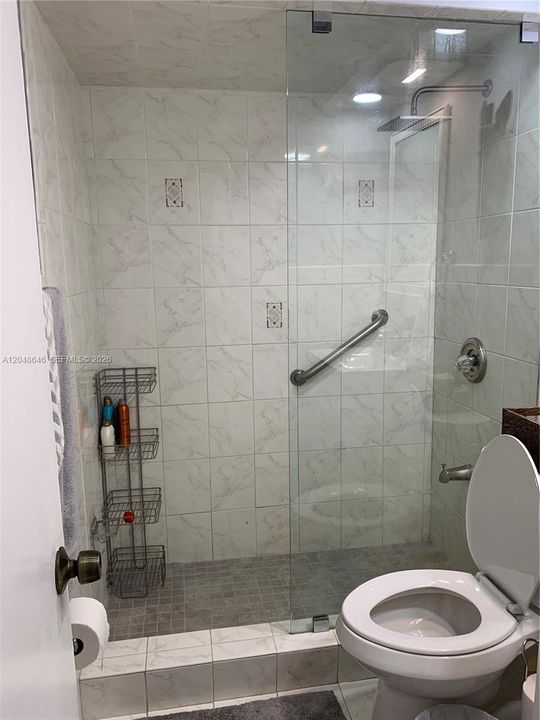 For Rent: $3,500 (3 beds, 1 baths, 1565 Square Feet)