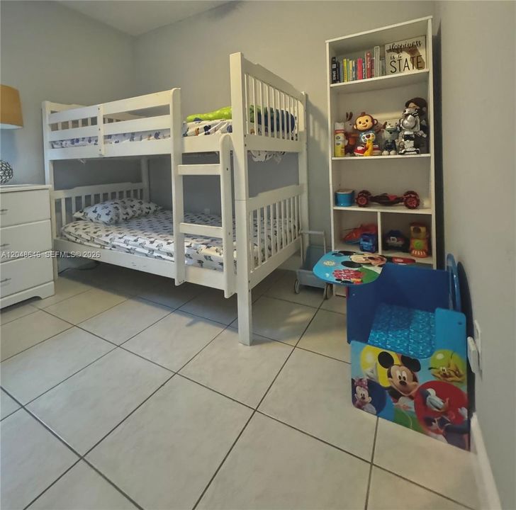 For Rent: $3,500 (3 beds, 1 baths, 1565 Square Feet)