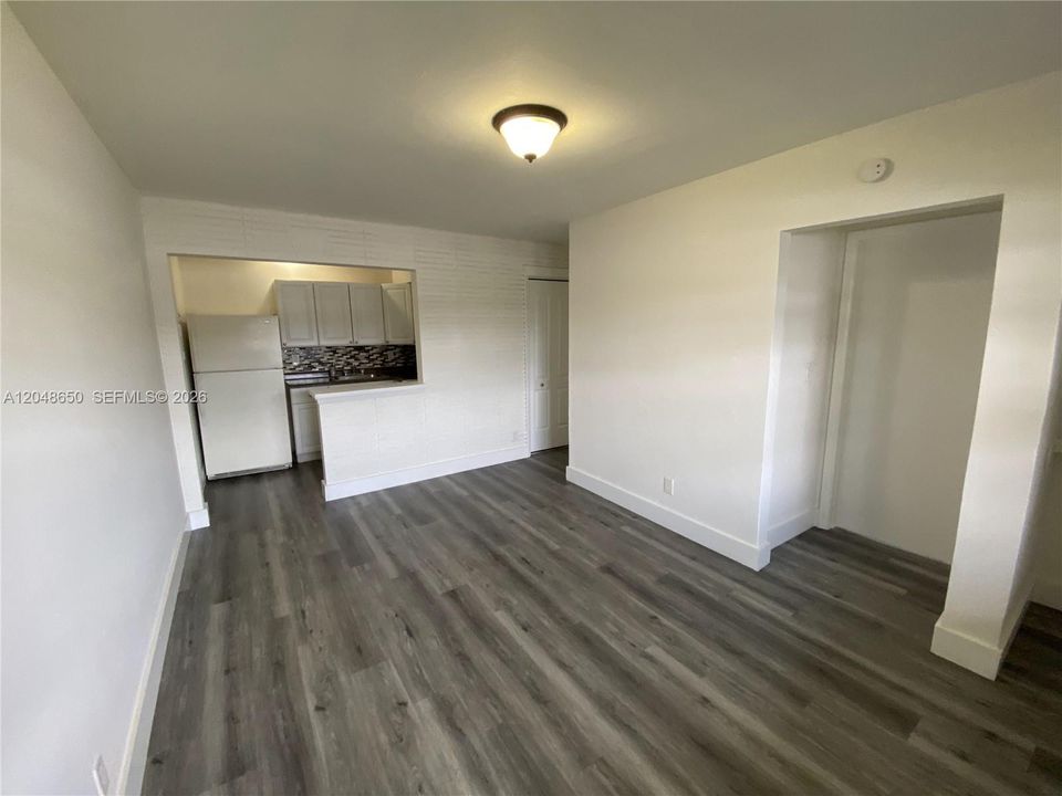 For Rent: $2,100 (2 beds, 2 baths, 2338 Square Feet)