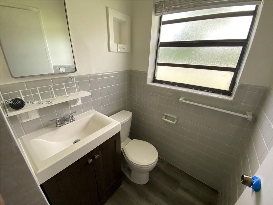For Rent: $2,100 (2 beds, 2 baths, 2338 Square Feet)