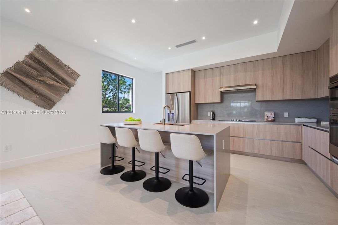 For Sale: $1,519,000 (4 beds, 4 baths, 2671 Square Feet)