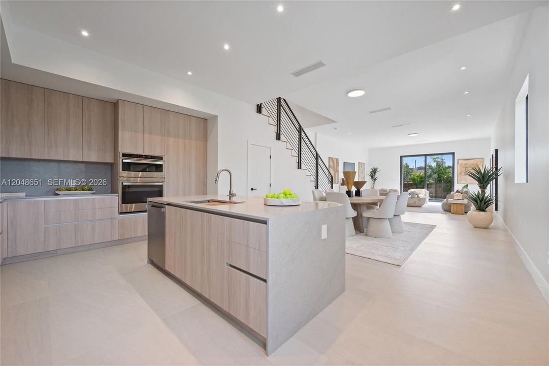 For Sale: $1,519,000 (4 beds, 4 baths, 2671 Square Feet)