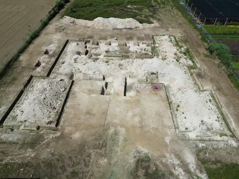 En Venta: $829,000 (1.25 acres)