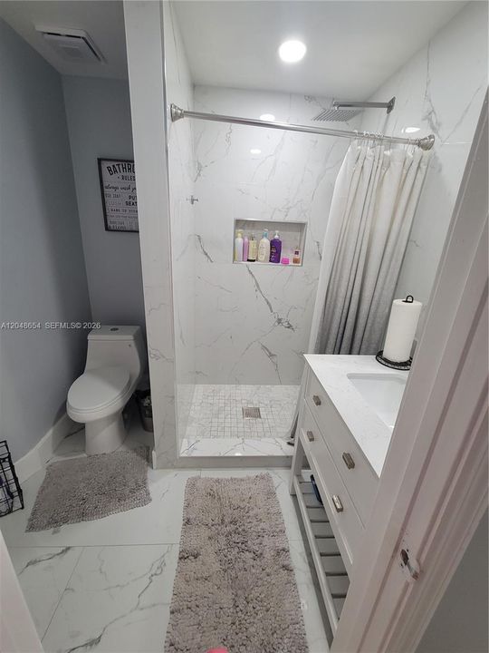 В аренду: $4,400 (4 спален, 2 ванн, 2113 Квадратных фут)