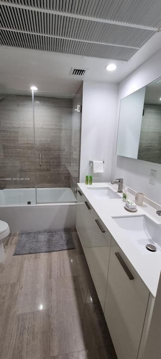 For Rent: $4,000 (1 beds, 1 baths, 653 Square Feet)