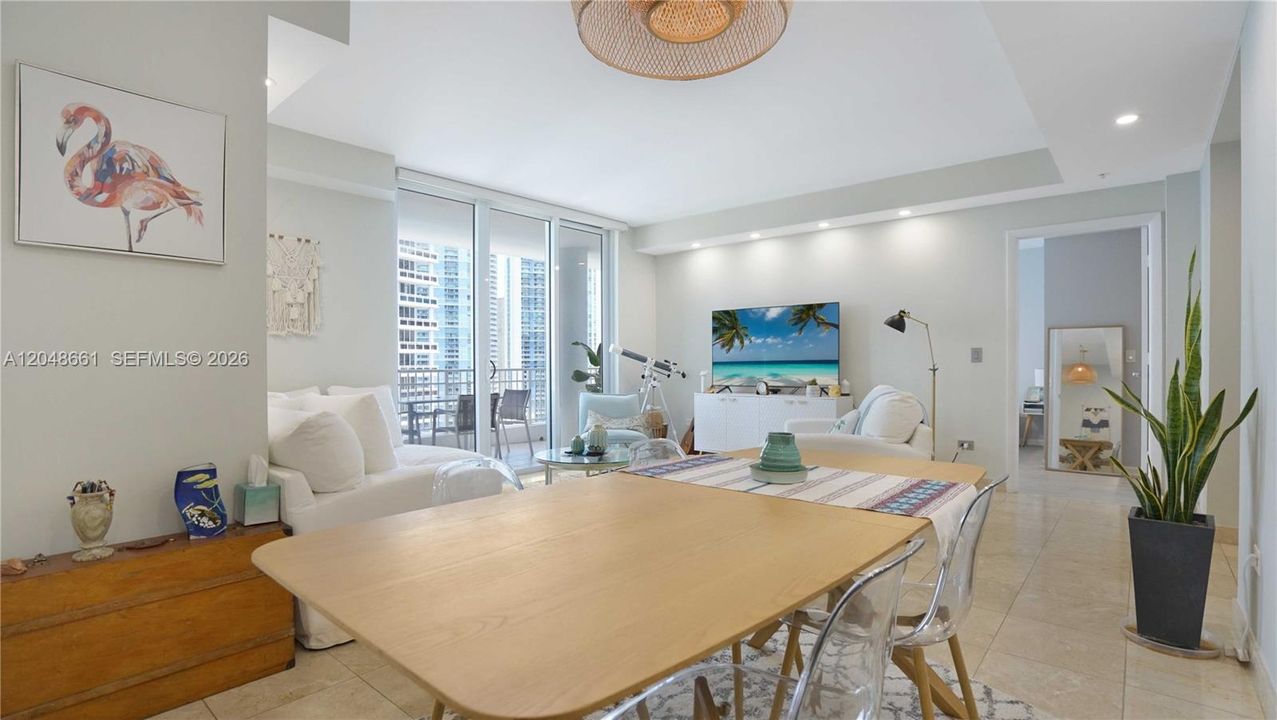 For Rent: $4,900 (2 beds, 2 baths, 1303 Square Feet)