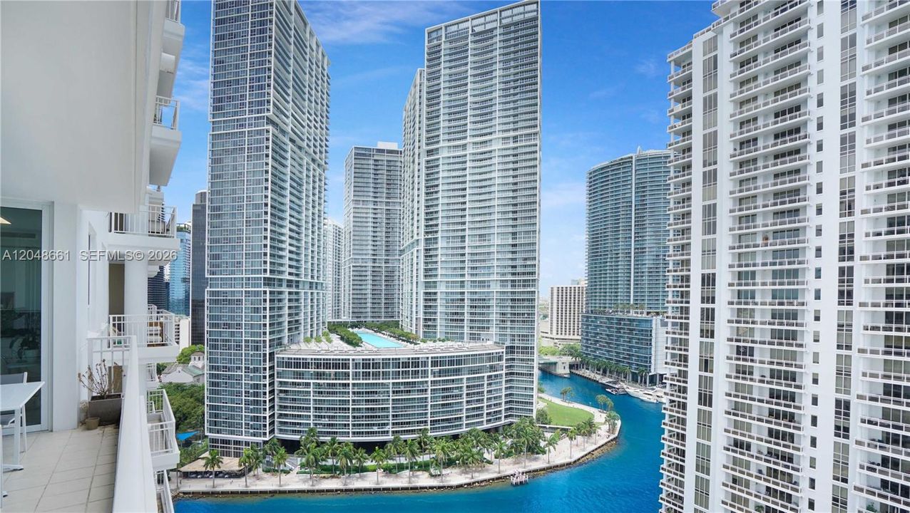 For Rent: $4,900 (2 beds, 2 baths, 1303 Square Feet)