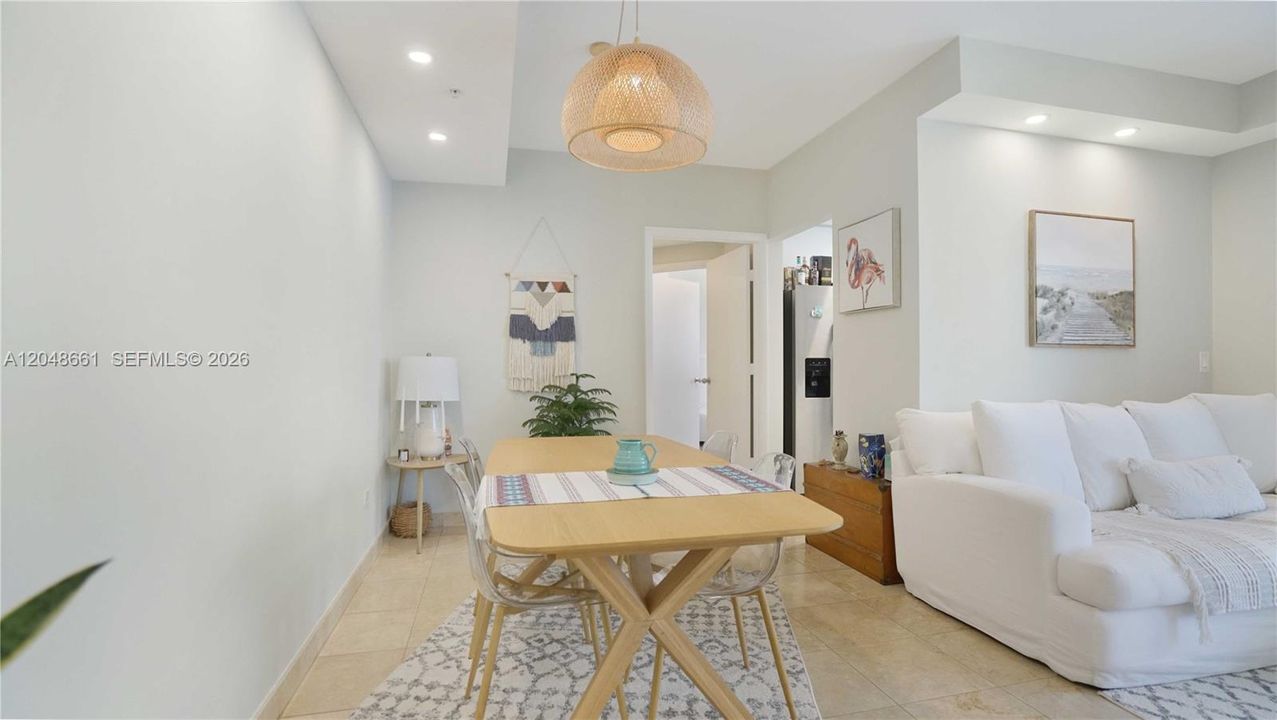 For Rent: $4,900 (2 beds, 2 baths, 1303 Square Feet)