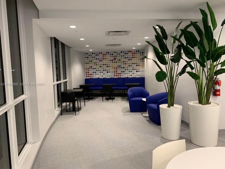 CLUBHOUSE LOUNGE