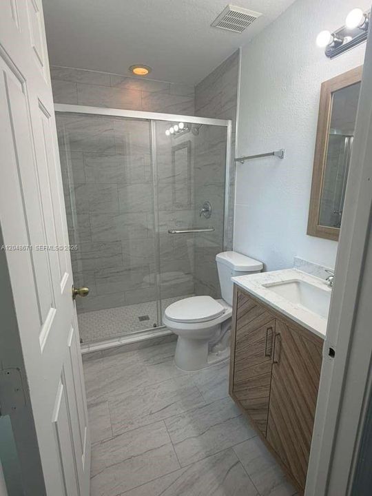 For Rent: $2,200 (3 beds, 2 baths, 1302 Square Feet)