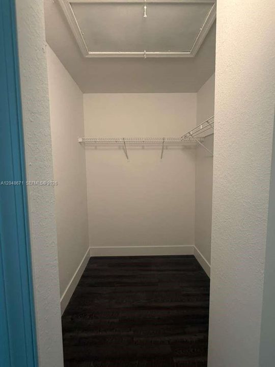 For Rent: $2,200 (3 beds, 2 baths, 1302 Square Feet)