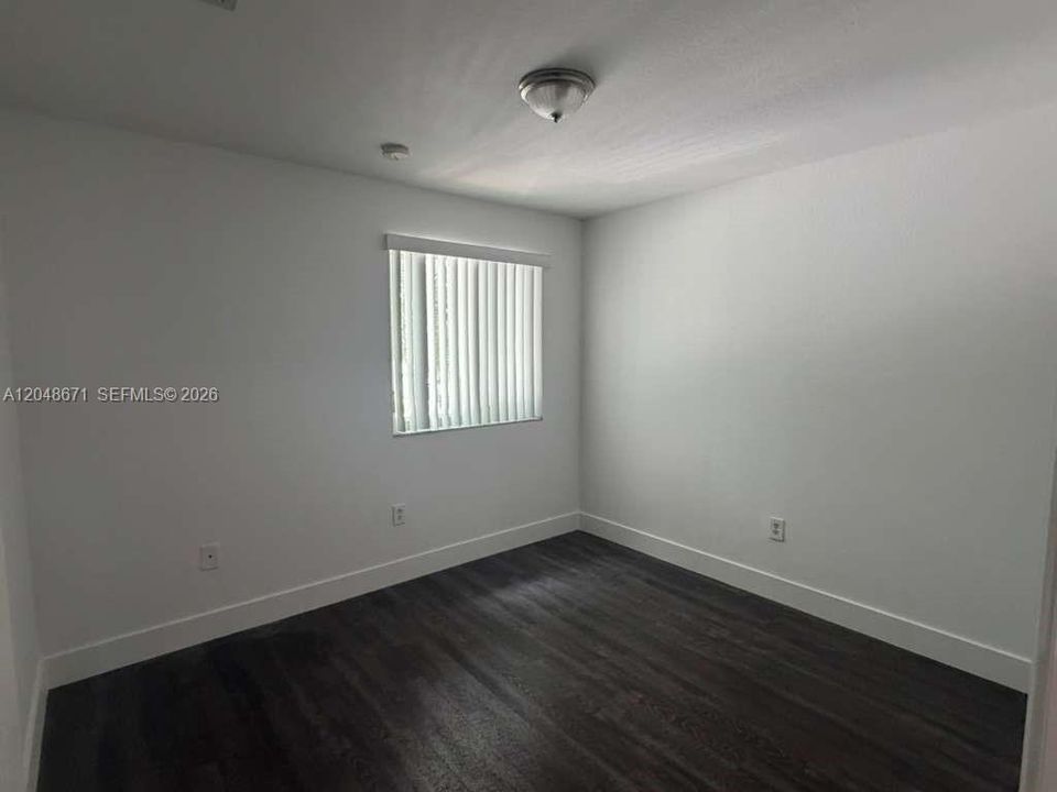 For Rent: $2,200 (3 beds, 2 baths, 1302 Square Feet)