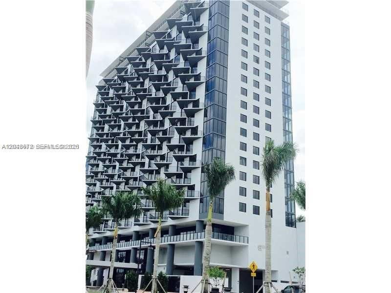 For Rent: $2,650 (1 beds, 1 baths, 698 Square Feet)