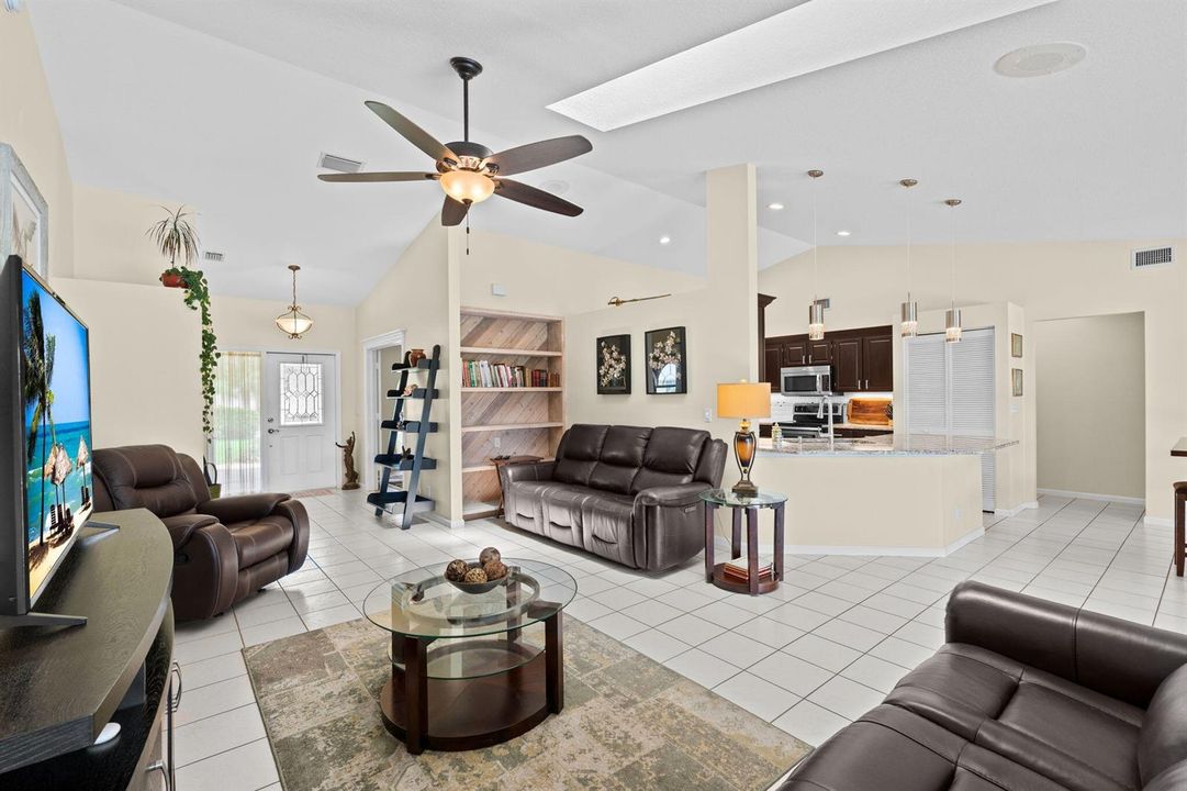 17-web-or-mls-A7409462