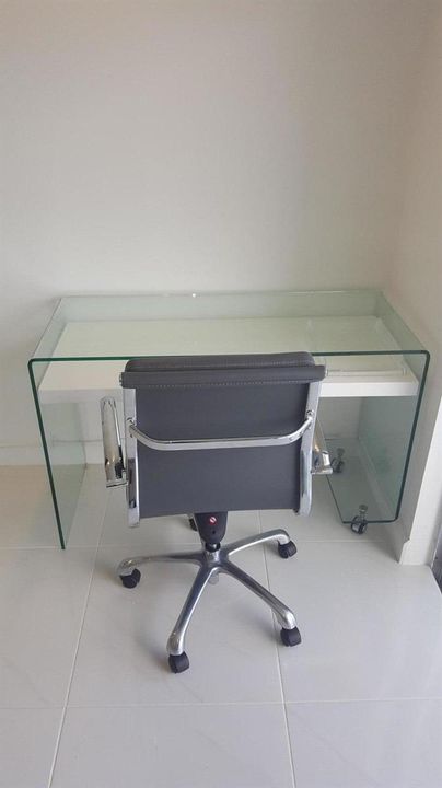24. BCP 508F - Desk