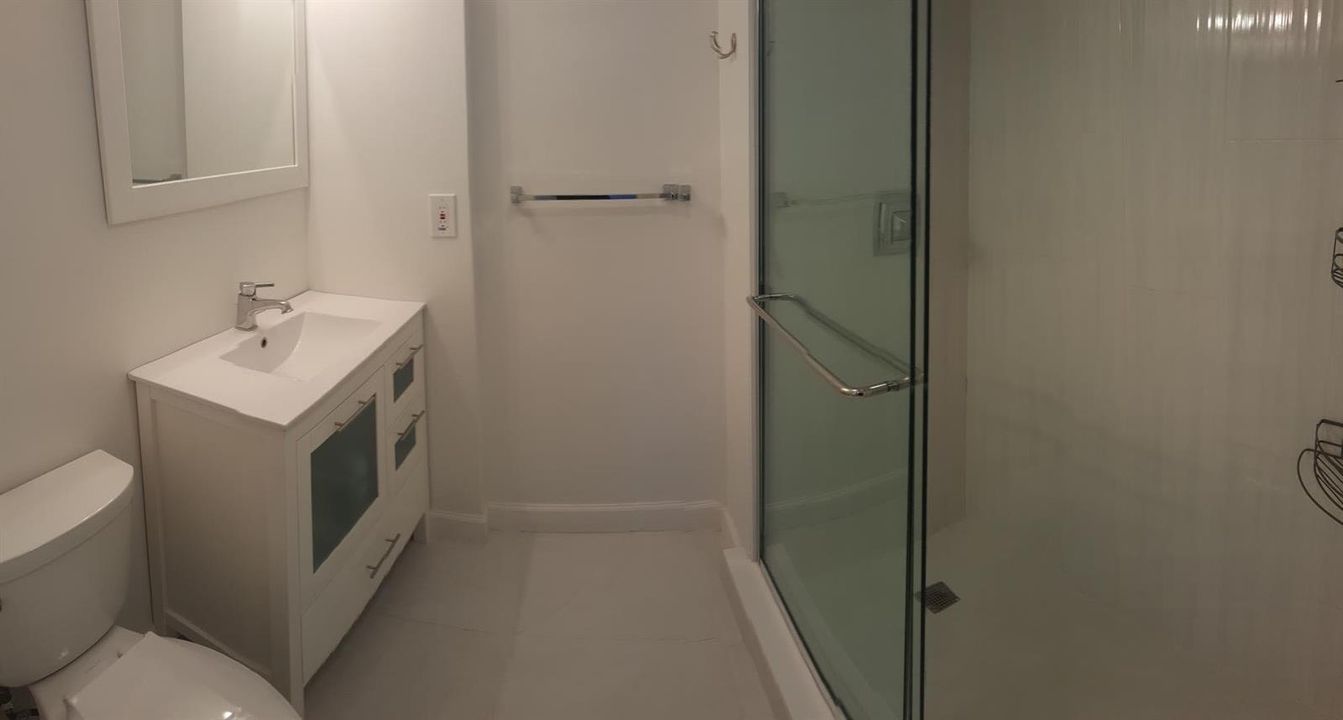 17. BCP 508F - Bathroom